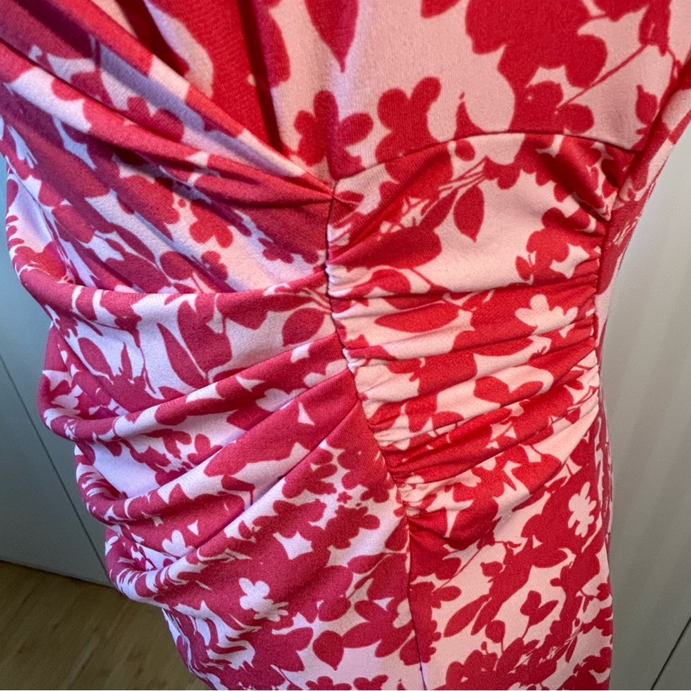 New York & Company stretch pink leafy floral crossover dress Size M - Picture 3 of 10
